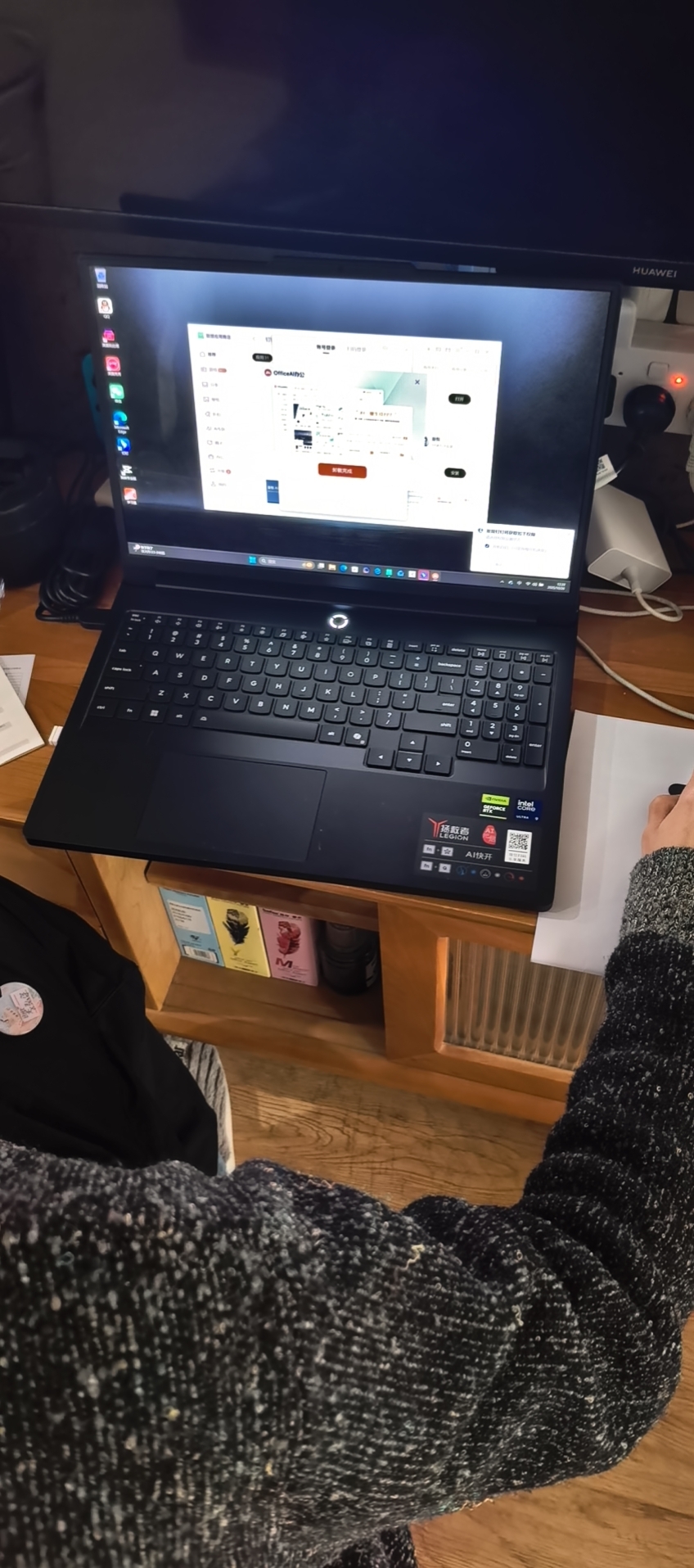 联想(Lenovo)拯救者Y9000P 2025 AI元启 16英寸电竞游戏本笔记本电脑(Ultra 9 275HX 32G 1T RTX5070 2.5k 240Hz OLED)晒单图