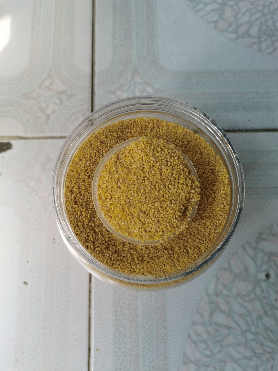 5斤山西黄小米新米正品石磨小米煮粥优质特级黄小米食用粮食2500g晒单图