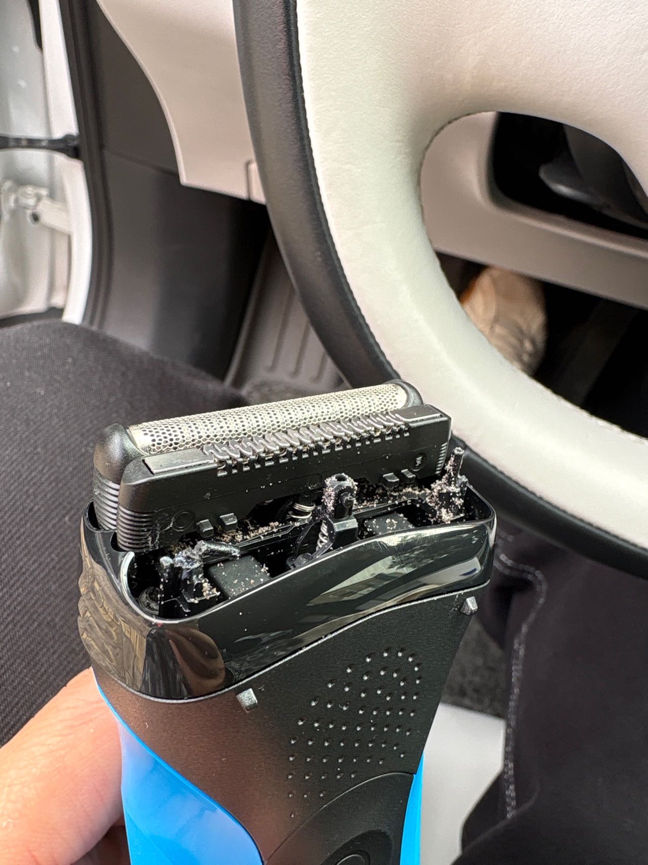 博朗(BRAUN)电动剃须刀 310s干湿两用超感几何刀网三刀头全身水洗充电式蓝色往复式刮胡刀七夕男友礼物晒单图