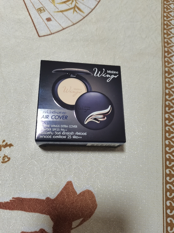 [泰国公主御用粉饼]Mistine/蜜丝婷轻薄羽翼粉饼控油定妆持久遮瑕防水防晒#S1 象牙白 10g晒单图