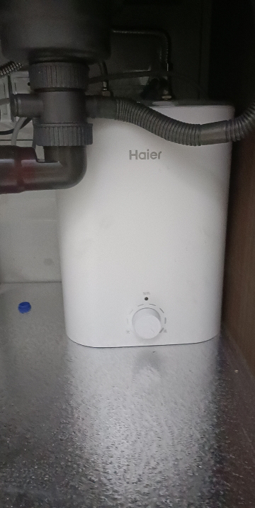 海尔(Haier)[咨询客服领补贴]储水式电热水器一级能效上出水 小厨宝FA 家用恒温2200W速热厨房超短小体积 8L晒单图