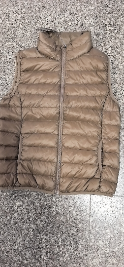 蟋吟芃 羽绒马甲 各码 件晒单图