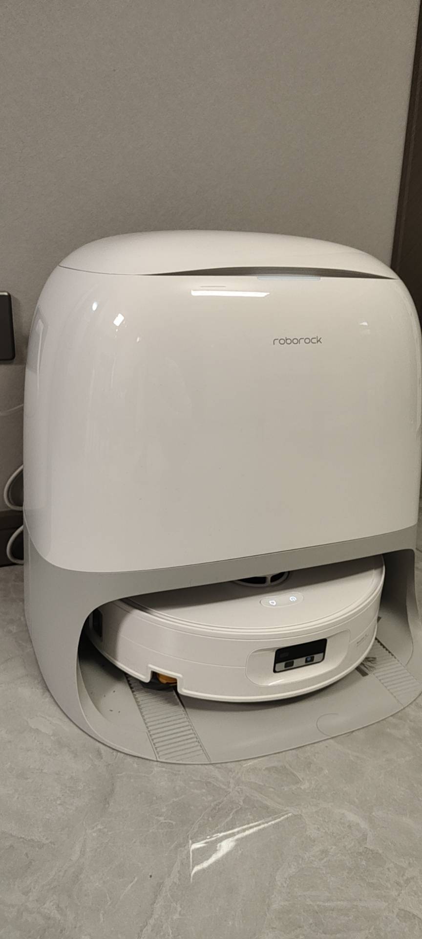 石头自清洁扫拖机器人P20活水版 全域增压活水洗 AI自升降滚筒罩 母婴级洁净地面晒单图