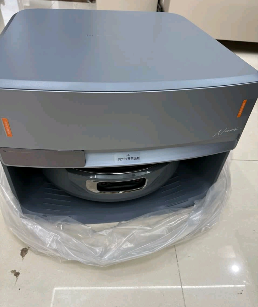 云鲸(NARWAL)云鲸扫地机器人扫拖一体自动清洗全自动拖地擦地机机械臂毛发0缠绕 逍遥002max上下水版晒单图