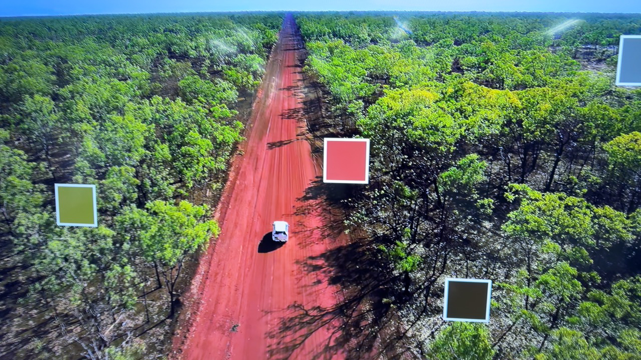 三星85英寸 85DU8000 4K超高清 4核32G AI智能补帧 方言语音控制 无开机广告 超薄平板电视晒单图