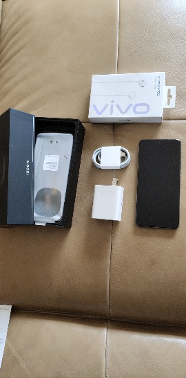 [全新]vivo iQOO13 赛道版 16GB+512GB 骁龙8至尊版5G芯 自研电竞芯片Q2 144Hz高刷2K直屏 6150mAh电池 120W超快闪充 手机晒单图