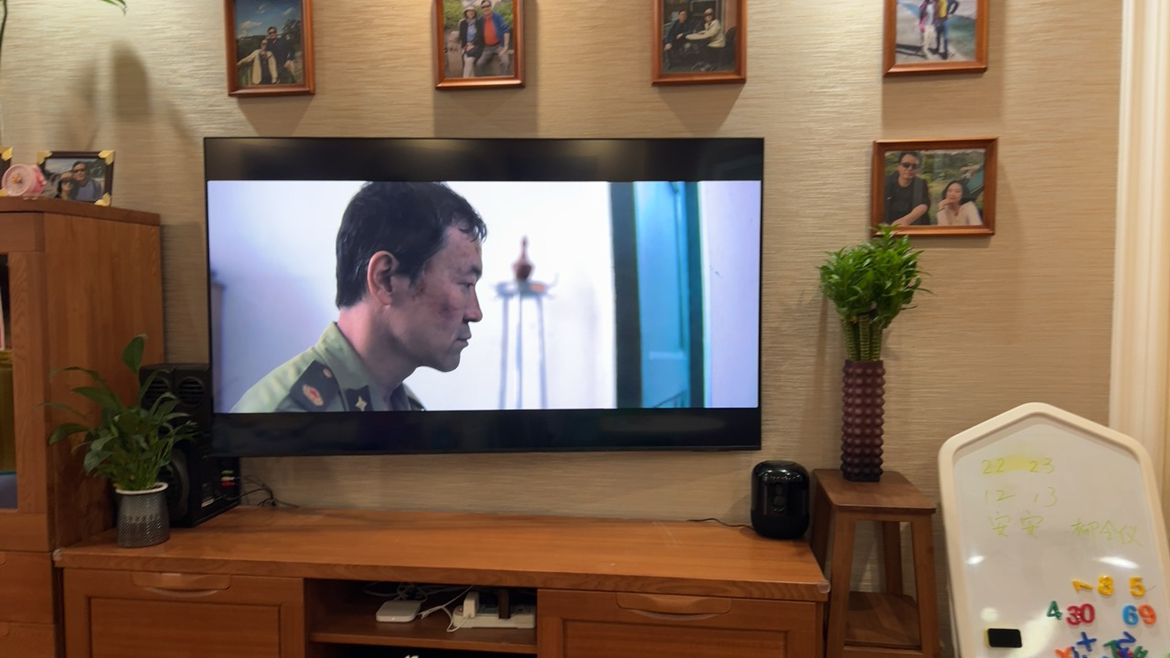 三星/Samsung 65QN79F Mini LED量子点 144Hz 一级能效 4K高清 智能AI 游戏电视晒单图