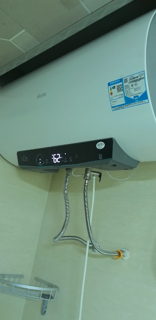 海尔(Haier)电热水器80升3300W变频速热健康抑菌洗安全防电墙安全节能一级能效晒单图