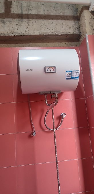 [租房神器]Leader 海尔智家电热水器LES40H-LC2(E) 40升 2200W速热 致密保温层 二级能效晒单图