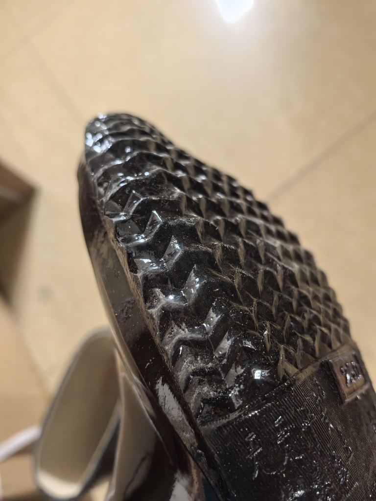 天天平安 高筒绝缘靴 长筒橡胶雨靴 高耐磨防滑矿用劳保靴 工矿靴 6KV/双晒单图