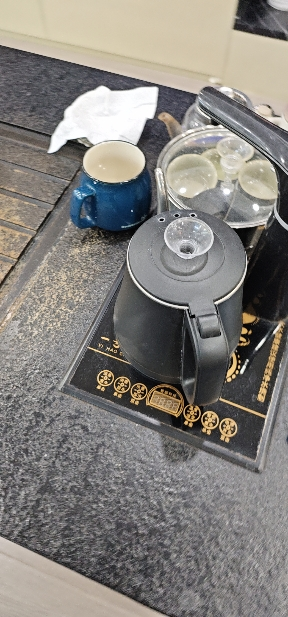 美的电水壶家用1.5L电热水壶防烫开水壶大容量烧水壶304不锈钢内胆双层防烫烧水壶MK-SHM1568晒单图