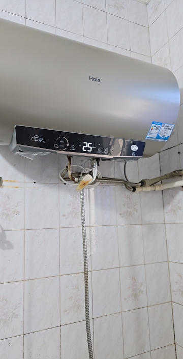 海尔(Haier)电热水器60升3000W速热健康抑菌洗一级能效WIFI智控40℃节能温水安全防电墙安全节能一级能效晒单图