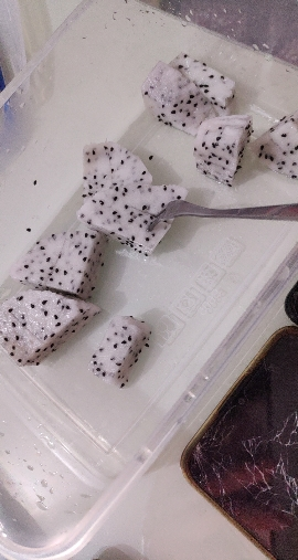 [苏鲜生]越南进口白心火龙果 净重3斤 单果300-500g 进口水果晒单图