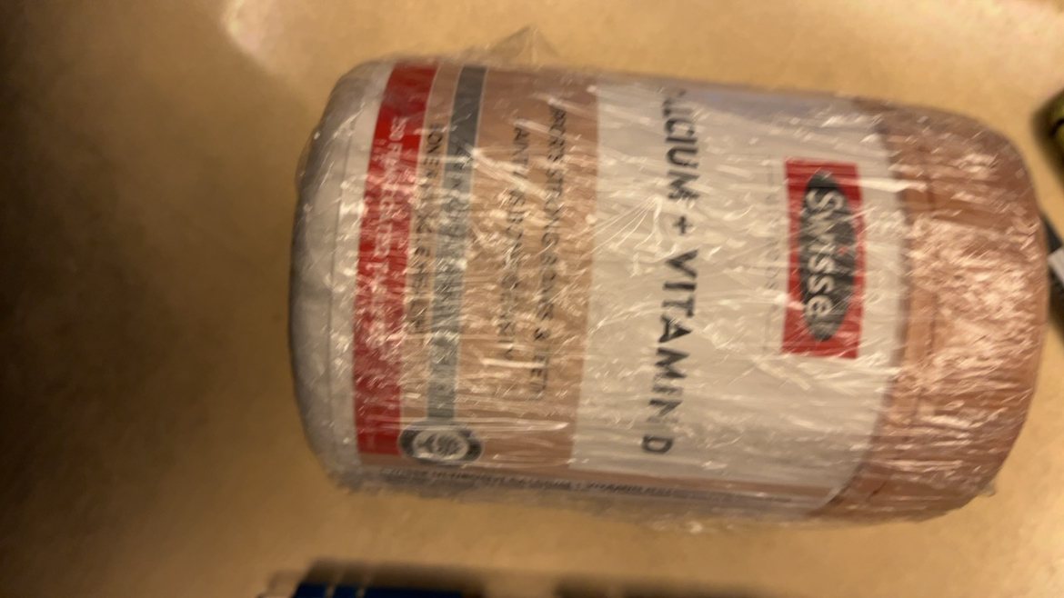 大包装斯维诗Swisse钙片+维生素D片250片/瓶装邮寄柠檬酸钙片 儿童成人老人孕妇补钙 香港/保税随机发晒单图