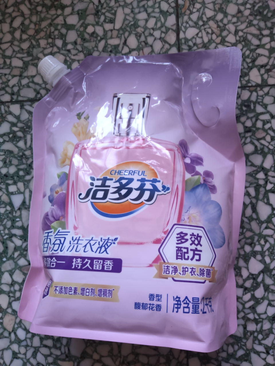 立白洁多芬香氛洗衣液2kg袋装深层洁净持久留香除菌除螨柔顺护衣晒单图