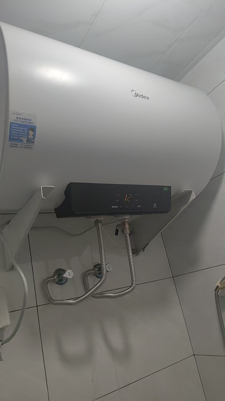 [美的智能家电]80L家用电热水器F8022-X1(S)(数显)3300W速热 双重抑菌 搪瓷内胆 长效免换镁棒8年质保晒单图