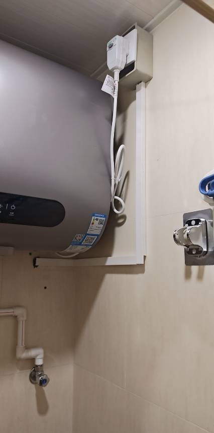 能率60升电热水器 家用 双胆扁桶 大屏触控 10倍增容 EQ-F60C5 一级能效 储水式晒单图