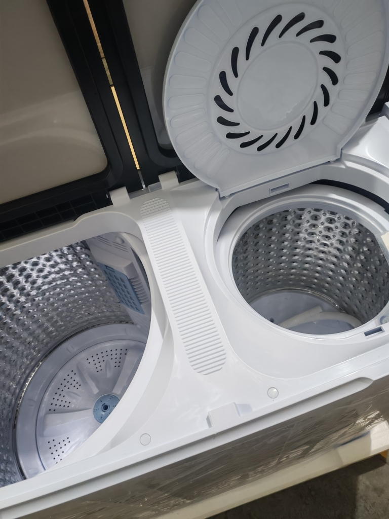 小鸭15公斤双缸洗衣机半自动双缸双筒家用大容量波轮洗脱两用 双不锈钢内桶 可单洗单脱水晒单图