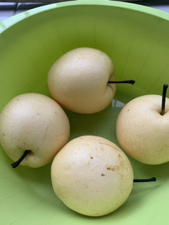 [熊猫鸟]精品皇冠梨 新鲜水果 松脆多汁 净重3斤 单果250g以上晒单图