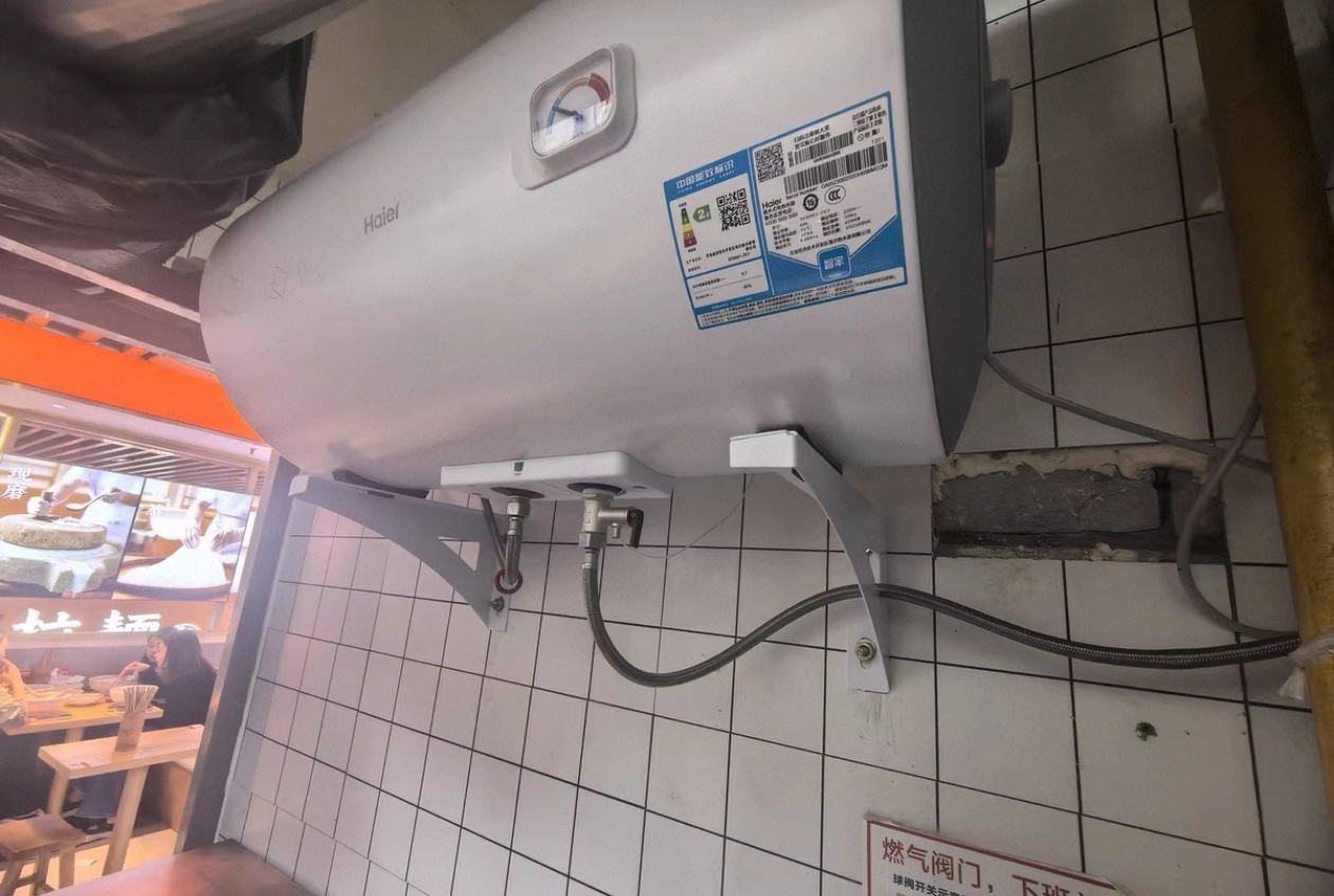 海尔(Haier)电热水器100升ES100H-CK3(1) 2200W速热健康抑菌洗 金刚三层胆 防电墙 M式新鲜注水晒单图