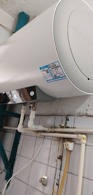 海尔(Haier)电热水器[咨询客服领国补]Lerder智家出品一级能效家用储水式电热水器速热节能 80L 2200W晒单图