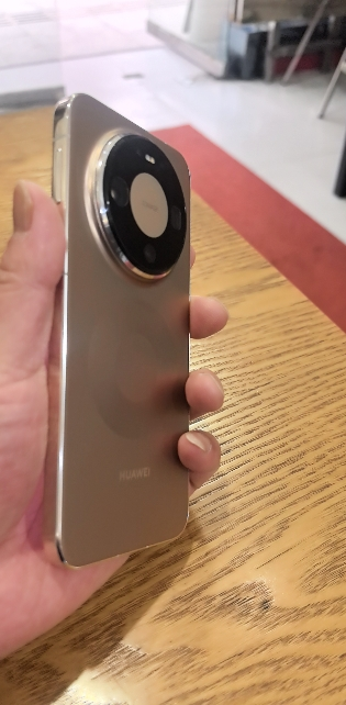 [全新]华为Mate80 Pro 12+512GB 晨曦金 麒麟9030芯 卫星消息 第二代红枫影像 鸿蒙AI 超可靠玄武架构 100W快充 手机晒单图