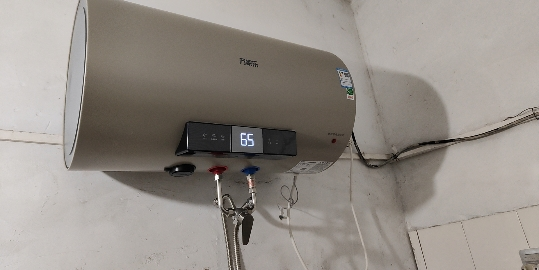 万家乐 50升3000W速热电热水器ECO节能保温双重防电安心洗澡8倍增容高温杀菌一级能效D50-FY2晒单图