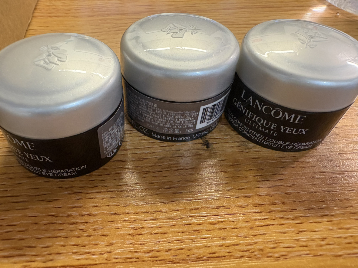 兰蔻(lancome)全新精华肌底眼霜5ml 淡化黑眼圈淡化眼纹 小黑瓶眼霜5ml*3晒单图