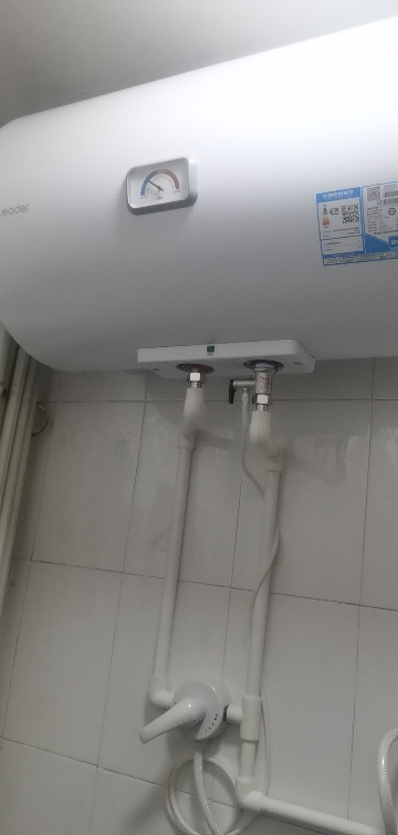 Leader 海尔智家 电热水器LEC5001-20X1 50升 2200W速热 M式新鲜注水 安全防电墙晒单图