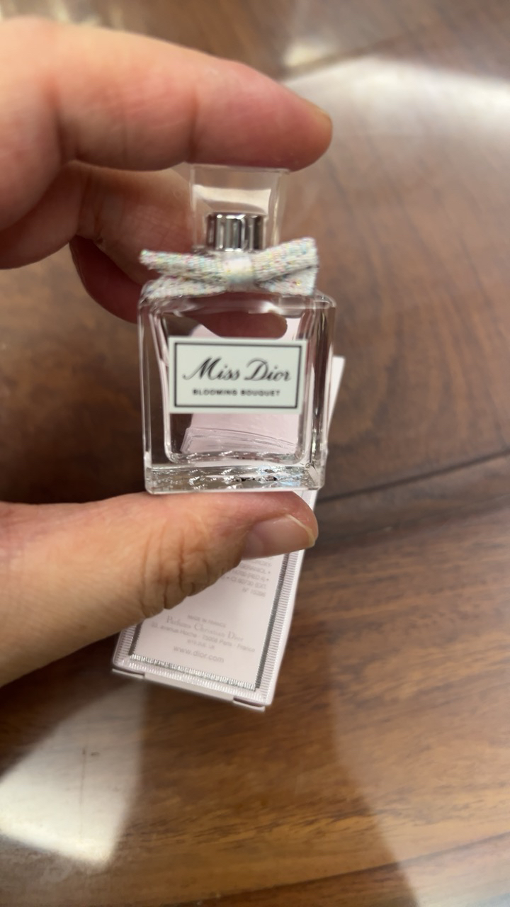 迪奥(Dior)香水花漾甜心小姐淡香氛女士淡香水小样5ml 香水小样晒单图