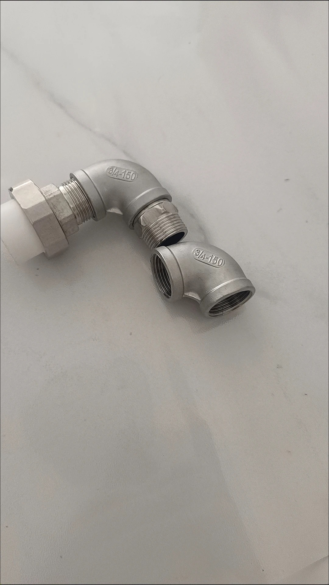 伽隽 304不锈钢弯头(双内丝90°) DN32(1.2寸) 个晒单图