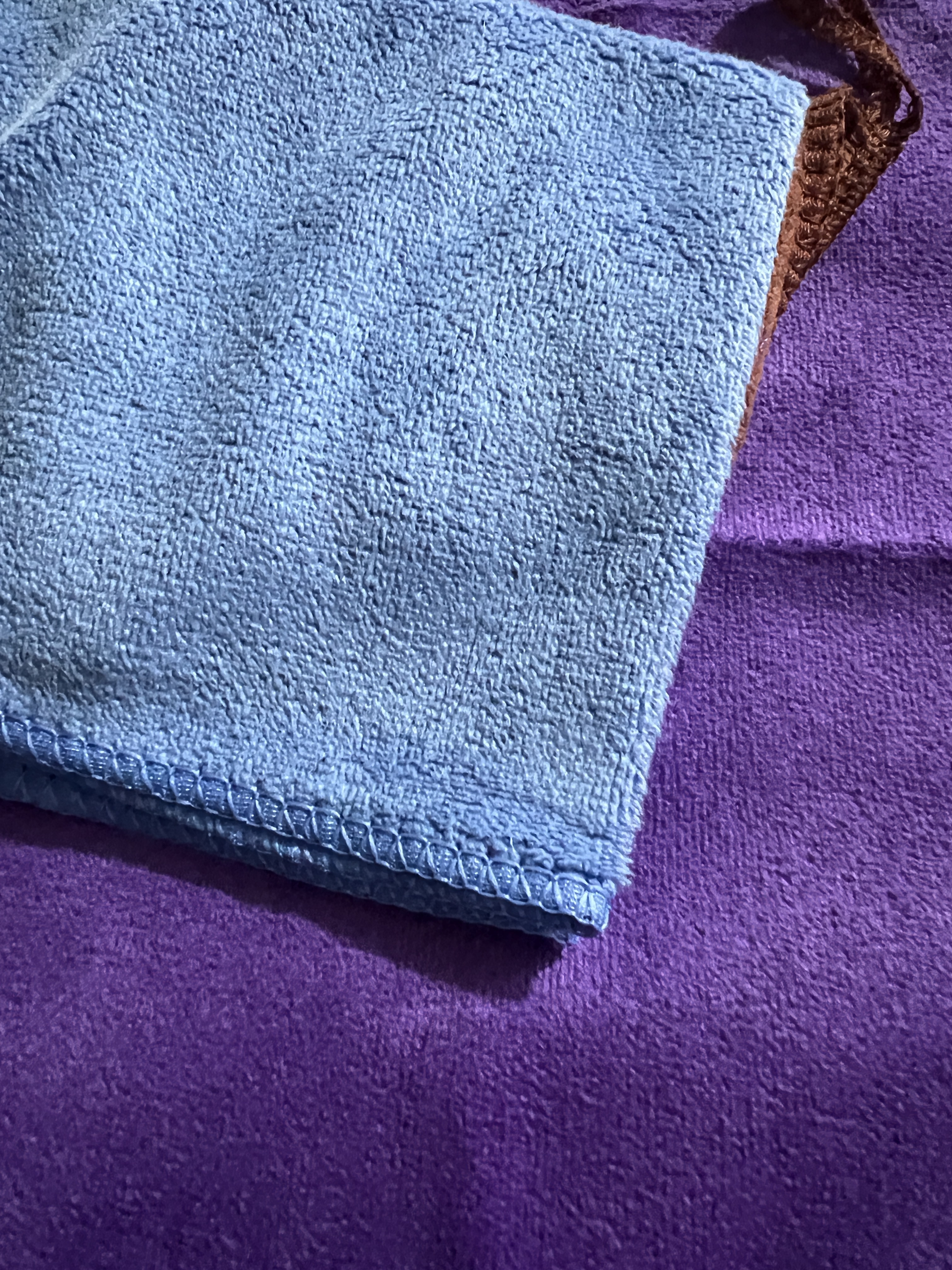 世纪金鹰 超细纤维大方巾 66g/条晒单图