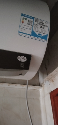 海尔(Haier)电热水器家用洗澡一级能效储水式智能电热水器速热大水量安全 锆金全瓷MC7 60L 3300W晒单图