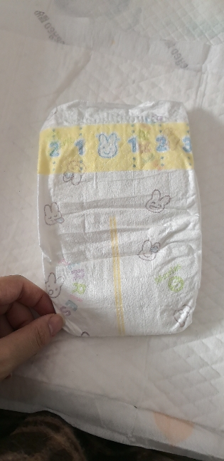 日本进口花王(Merries)妙而舒经典款纸尿裤小号S82片(4-8kg)新生儿出生婴儿男女宝宝尿不湿晒单图