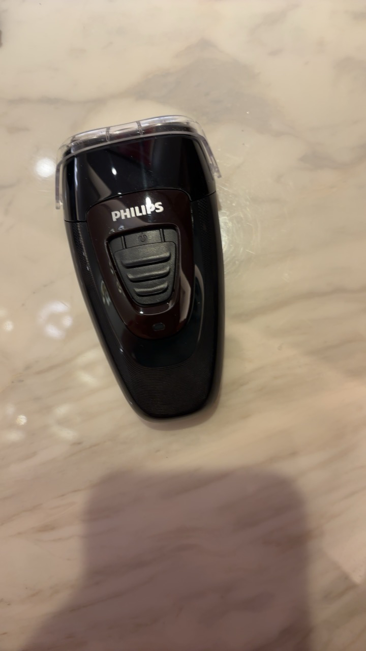 飞利浦(PHILIPS) 电动剃须刀 男士旋转式刮胡须刀 经典PQ系列 实用生日礼物送男友送父亲 充电款PQ182/16晒单图
