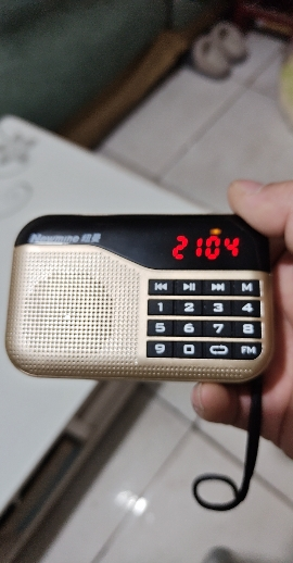 纽曼N63 金 充电收音机便携式 多媒体音响插卡音箱新款 半导体广播老年人 迷你微小型袖珍随身听广播调频fm听戏机歌曲晒单图