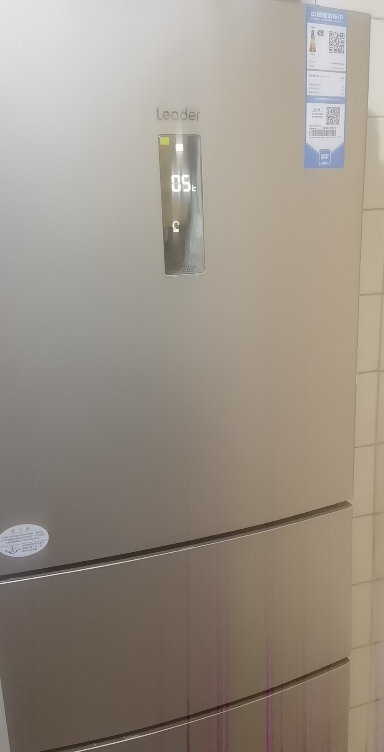 统帅(leader)海尔出品218升炫金变频一级能效三门家用电冰箱 风冷无霜 小冰箱BCD-218WLDPPU1晒单图