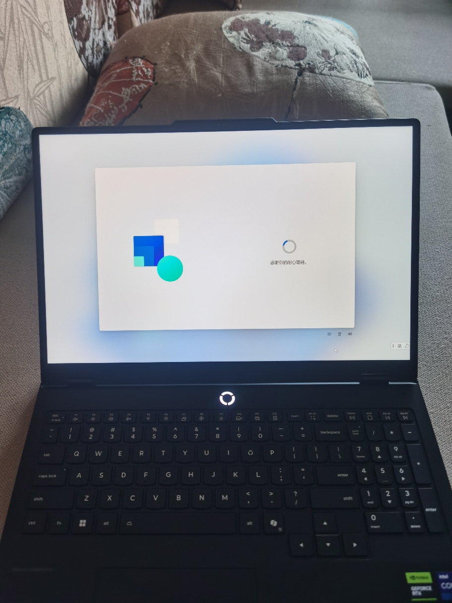 联想(Lenovo)拯救者Y7000P 2025 16英寸电竞游戏本笔记本电脑(i9-14900HX 16G 1T RTX5060 2.5k 240Hz DCI-P3)碳晶黑晒单图