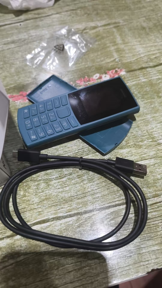 诺基亚(NOKIA)新105 4G全网通老年手机学生按键直板备用机老年人戒网功能机2024新款 蓝色晒单图