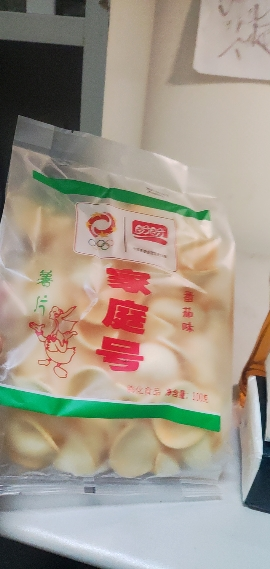 盼盼番茄味家庭号薯片100g*1袋休闲薯片膨化零食小吃下午茶晒单图
