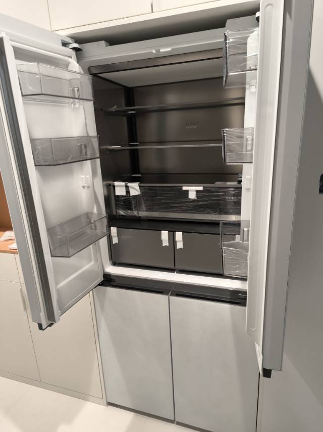 COLMO冰箱CRBUS517W-HJ1雪域岩晒单图