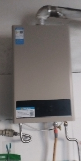 美的燃气热水器 [瓶液化气专用]家用12升宽频精控恒温 侧焰稳燃智能断电记忆燃气热水器 JSQ22-HWA 12L液化气晒单图