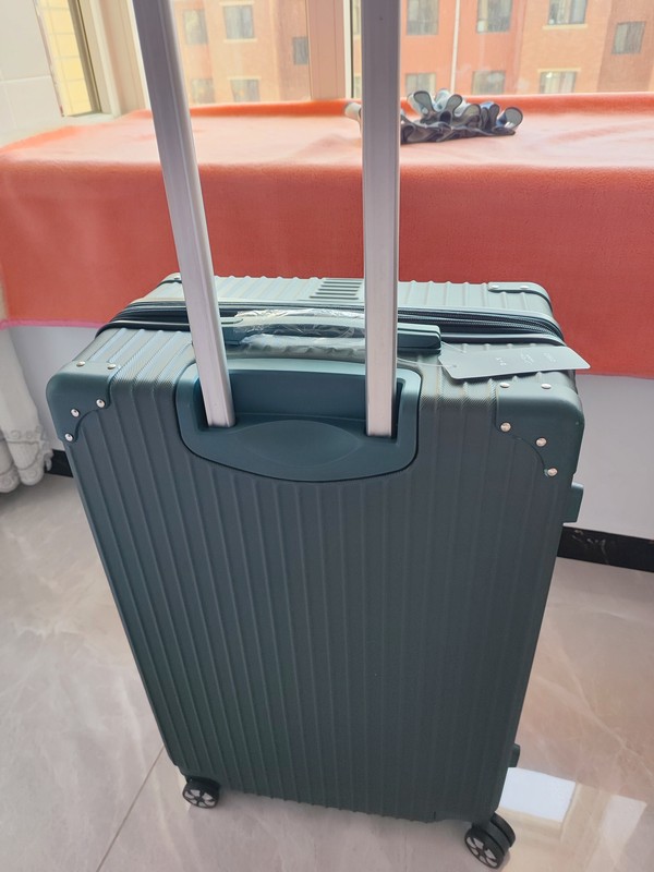 苏宁宜品 SNYP-XLX158万向轮拉杆箱复古高颜值密码箱 绿色24寸晒单图