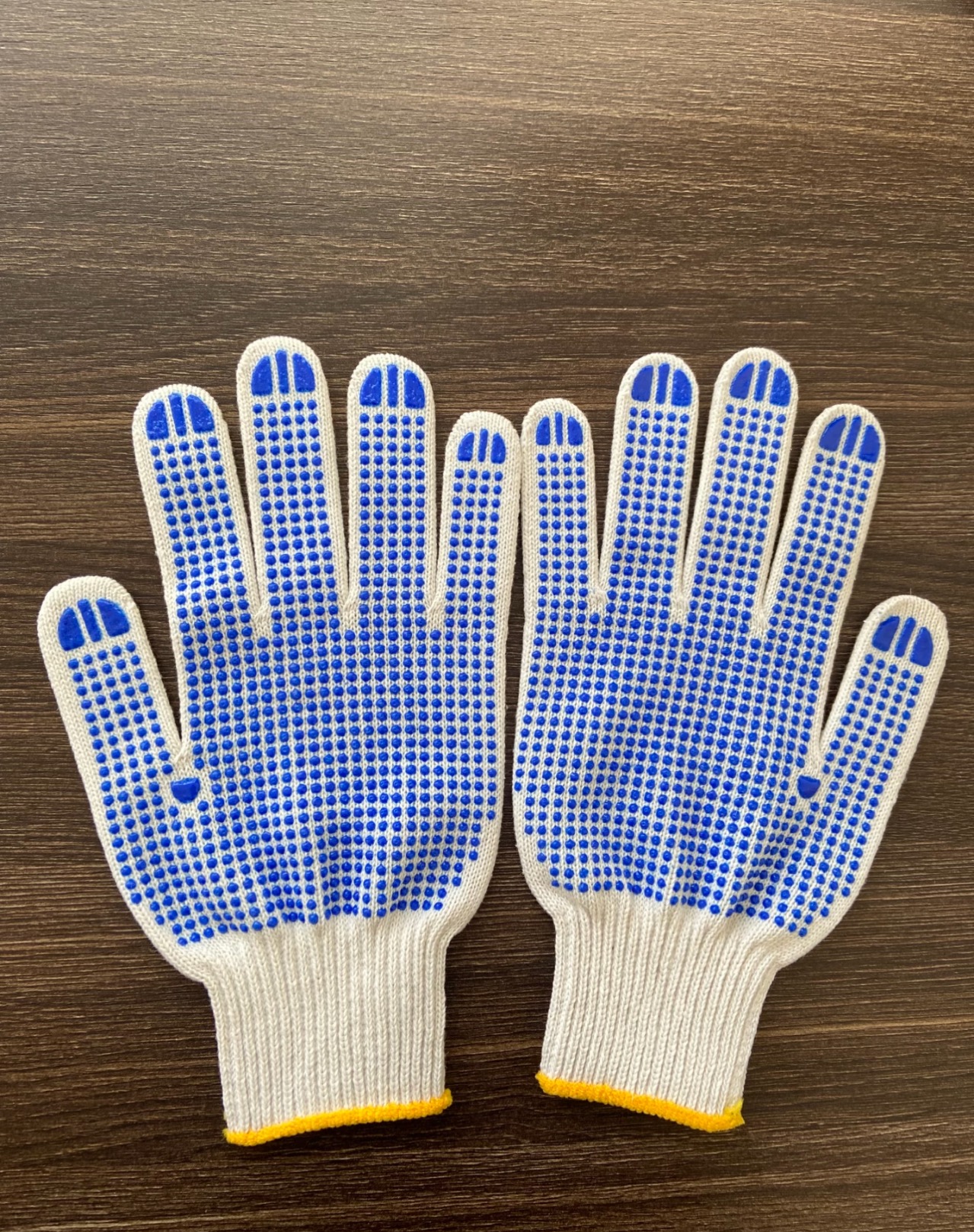 苏宁宜品 SNYP-ST05劳保手套点珠线手套600g M码 1副晒单图