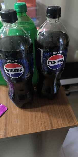 百事可乐 无糖Pepsi 汽水 碳酸饮料 1L*2瓶 (新老包装随机发货) 百事出品晒单图