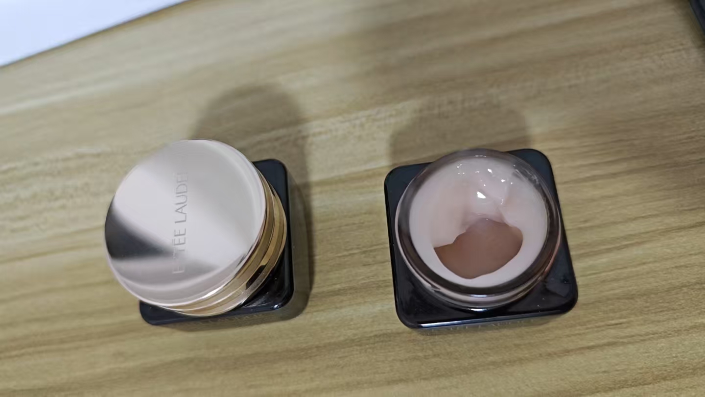 雅诗兰黛(Estee Lauder)小棕瓶眼霜 改善眼袋改善黑眼圈紧肤淡皱 小棕瓶抗蓝光新款眼霜15ml两瓶装晒单图