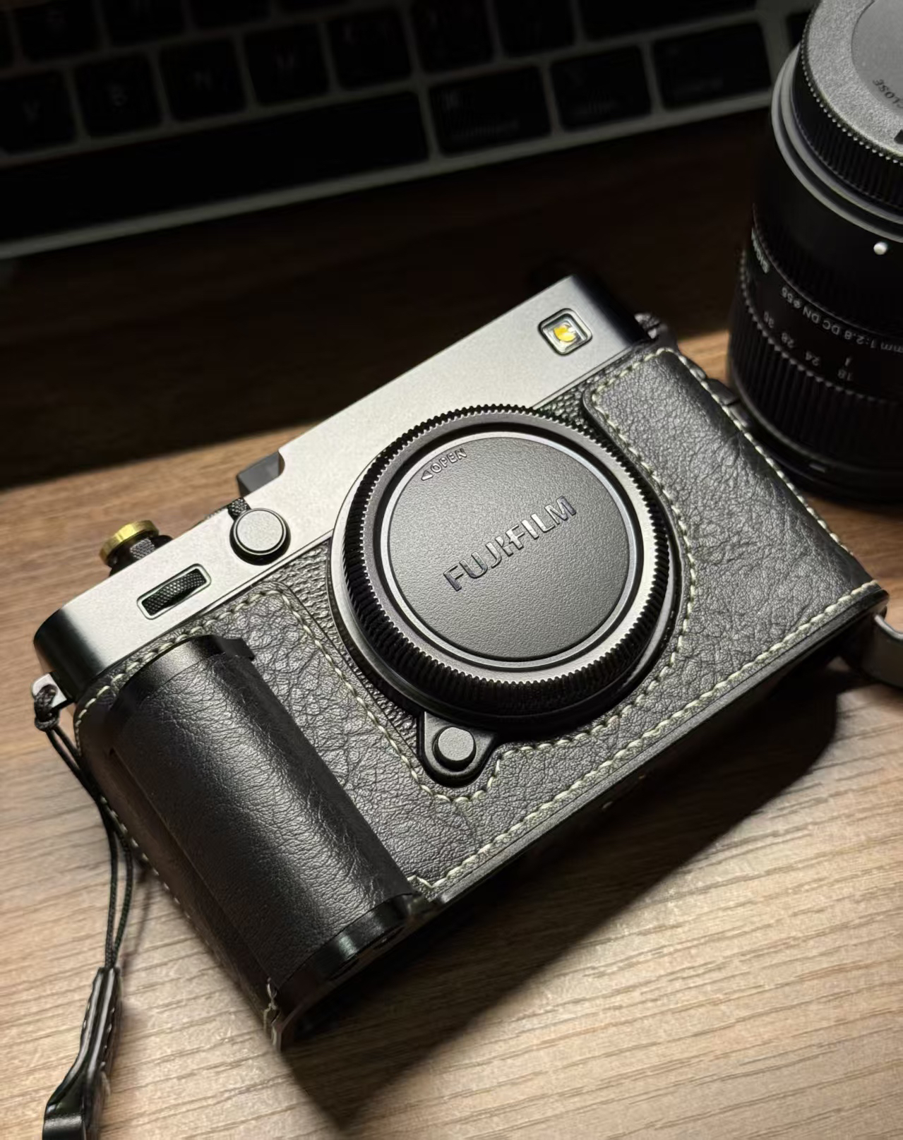 [新品]Fujifilm/富士X-E5黑色单机身 无反数码相机旁轴复古美颜vlog视频xe5微单相机 七档五轴防抖 6.2K30P视频 XE5晒单图
