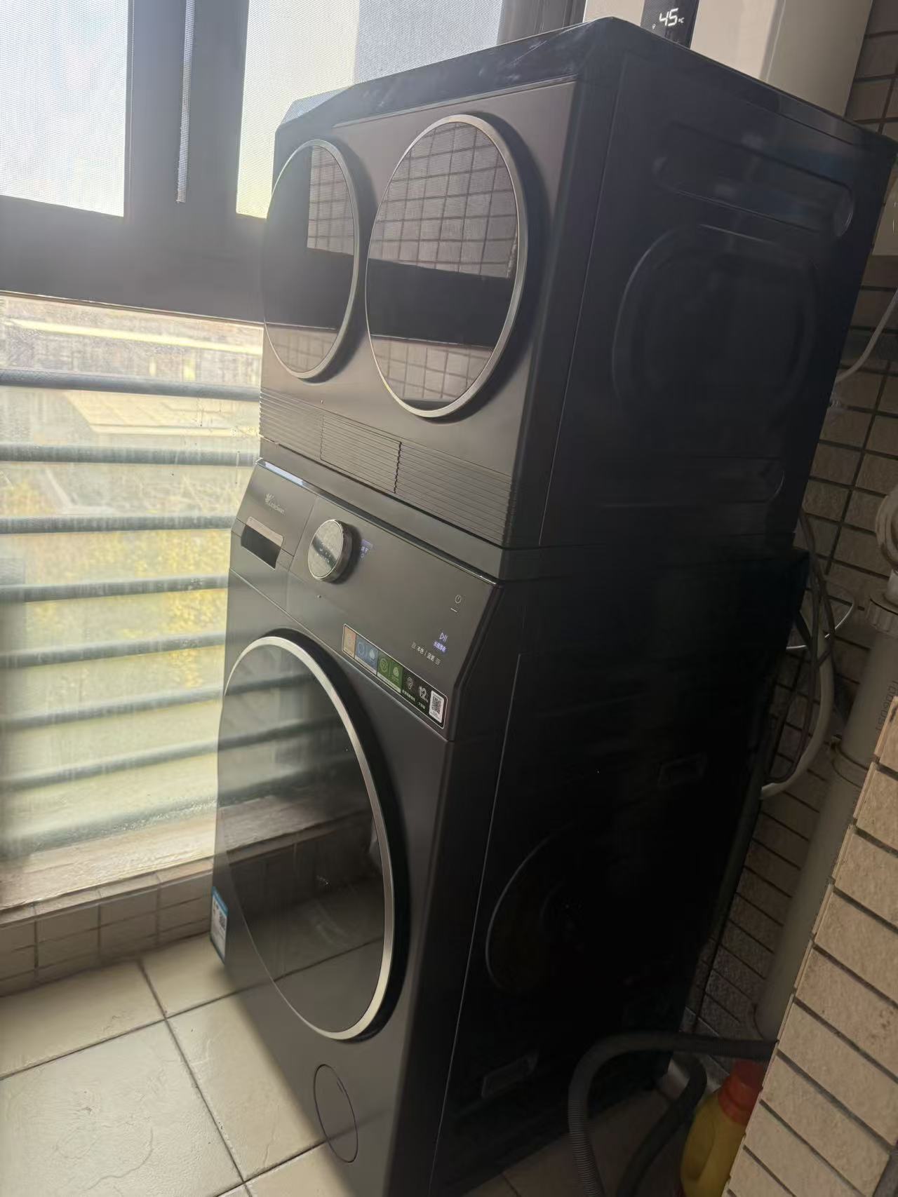 小天鹅(LittleSwan)[迷你小乌梅]双筒分区洗 可组懒人三筒洗衣机 可叠放洗烘一体 TNDD20-08AIDE晒单图