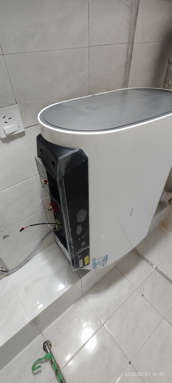 海尔(Haier)麦浪套系电热水器 国家补贴15%双胆扁桶60升BK5PLUS富锶小蓝瓶无镁棒3300W速热一级能效晒单图