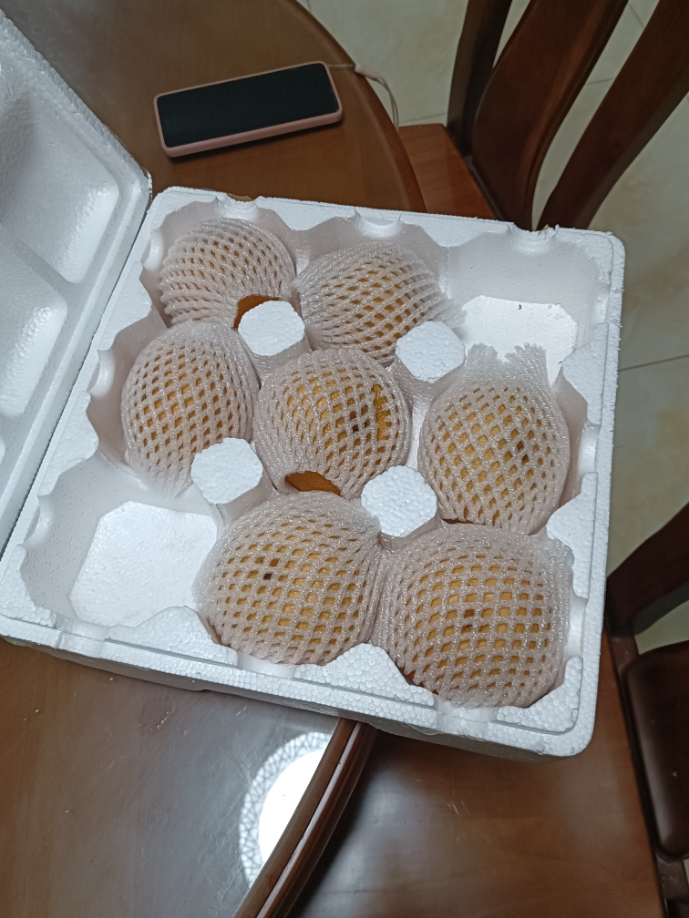 [熊猫鸟]山东莱阳秋月梨 净重4.5斤中果(共7-9枚装) 当季水果 现摘现发 香甜可口晒单图